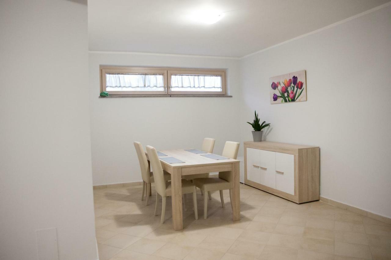 Le Colonne Bed and Breakfast Cassino Buitenkant foto